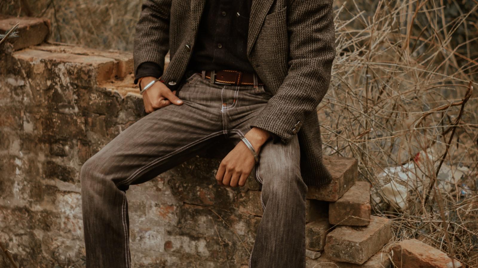 2. Targeted ⁤Poses: Effective⁣ Yoga Asanas ​for ⁤Alleviating &zwnj;Specific Chronic Pain Conditions