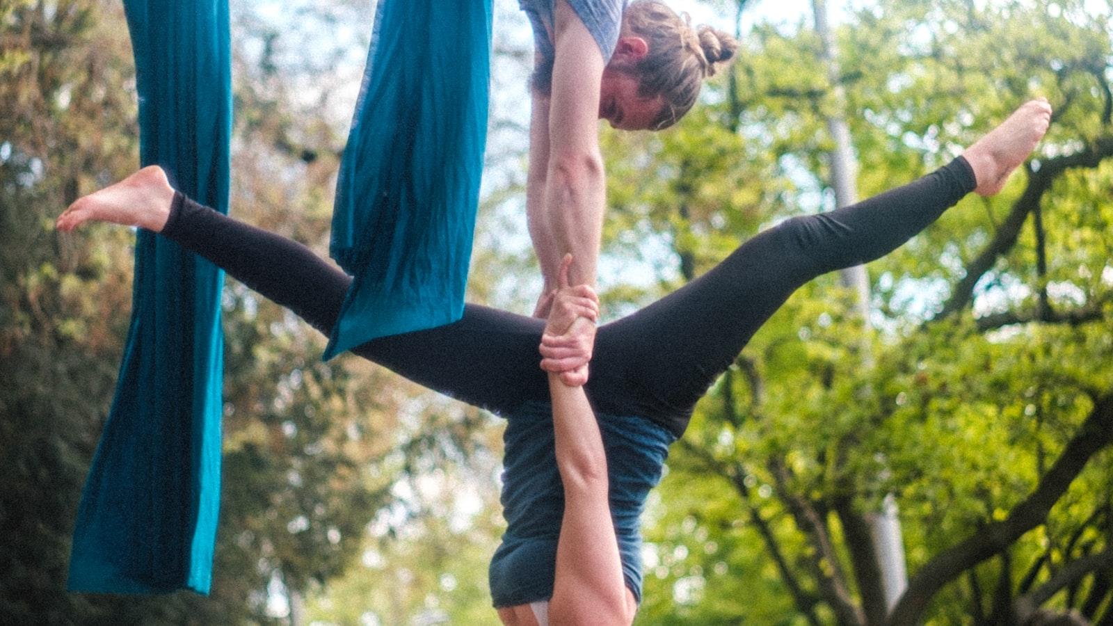 Discover the Gentle‌ Poses of Restorative Yoga