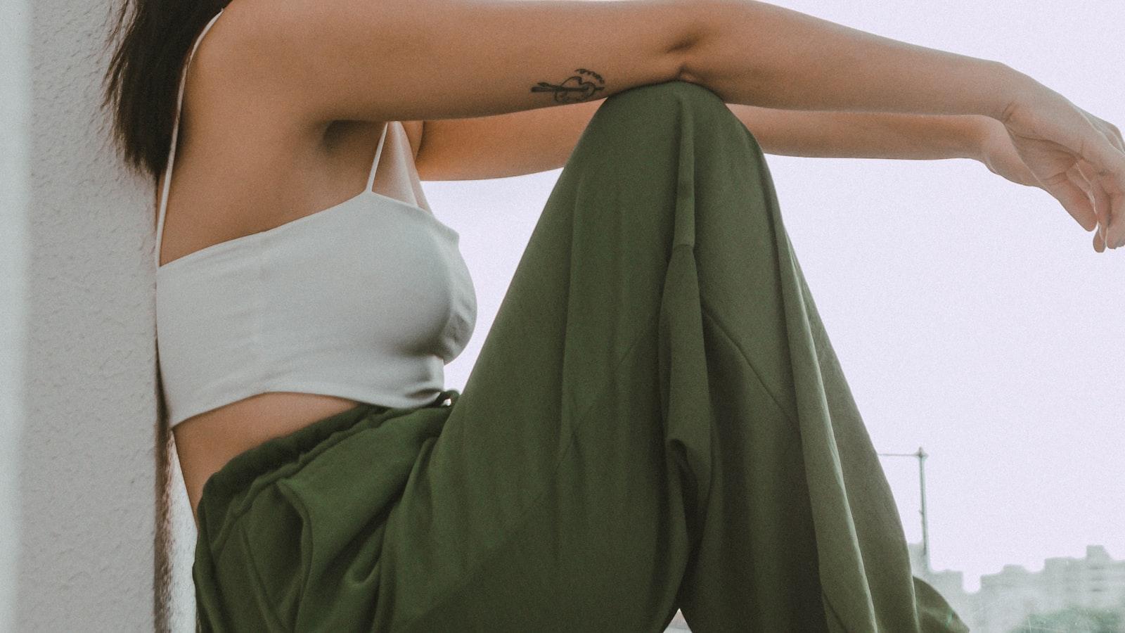 1. Adaptable Poses: Tailored Yoga Sequences‍ to⁤ Match Seniors' ‍Unique ‌Needs