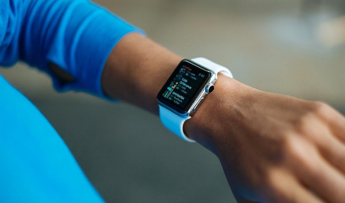 Empowering Aging Adults: Wearable Tech Recommendations to Promote Wellness⁢ and Safety